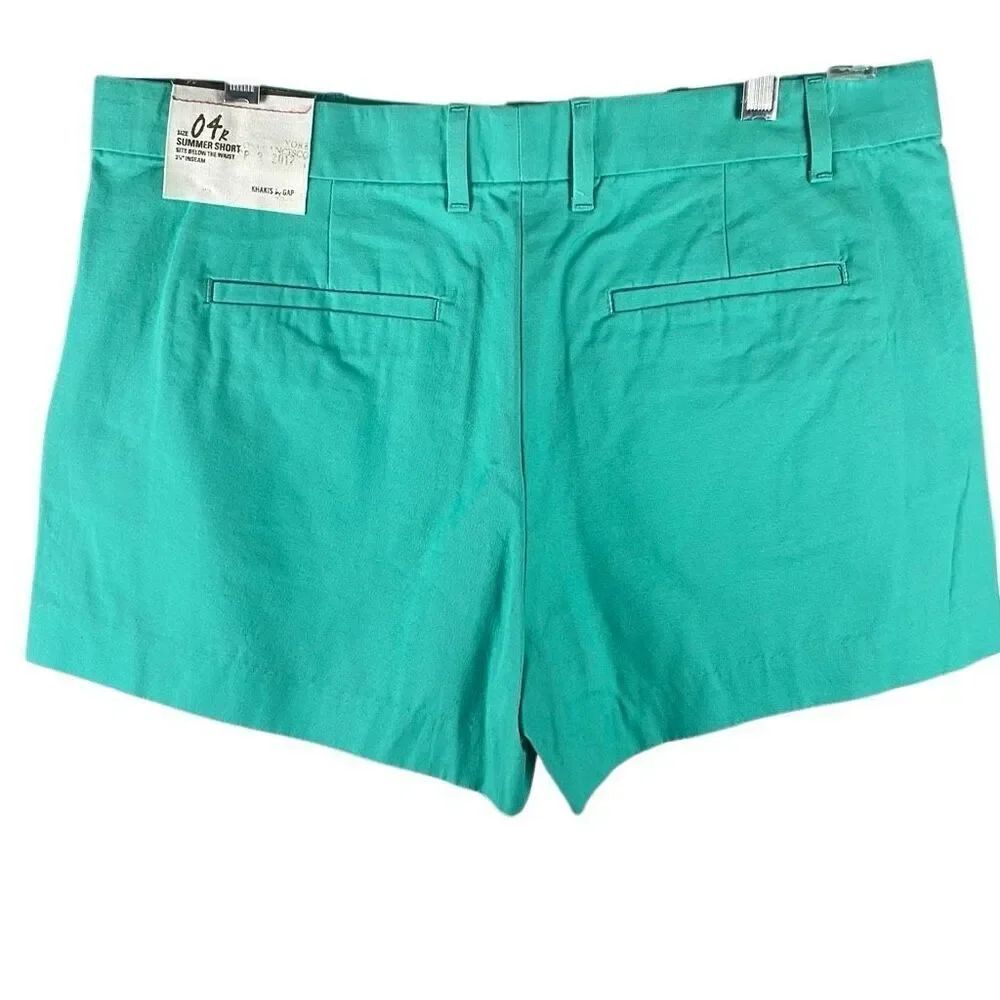NEW GAP Summer Short 4 - Picture 2 of 9